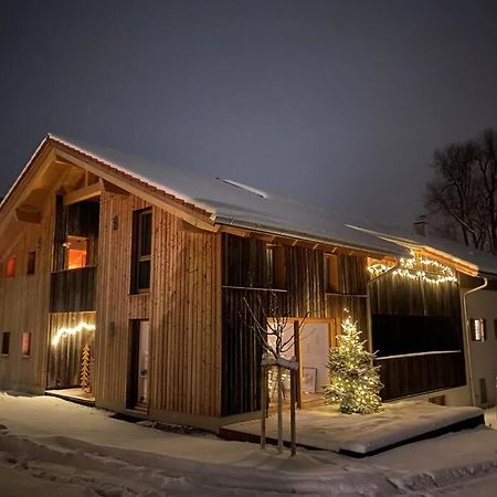 Traumhafte Ferienwohnung In Historischem Brandmanngut Marquartstein Exteriör bild